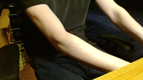 Scrappy Coco online show from 04/10/26, 09:25