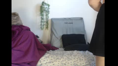 Fannie online show from 09/12/25, 04:40