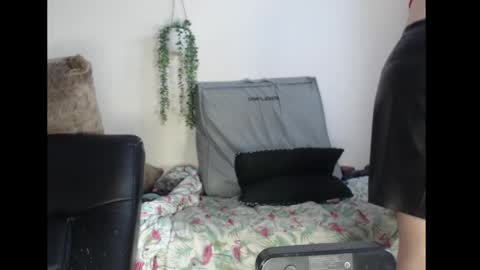 Fannie online show from 11/30/25, 05:28