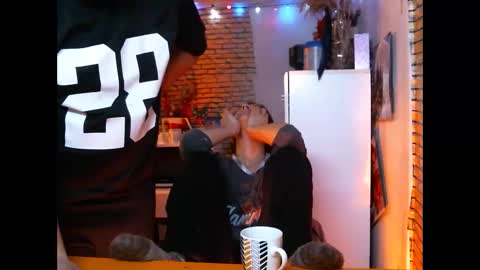 Snapshot of real_coupl3 chatting on 02/06/26, 08:12 real_coupl3 online show from 02/06/26, 08:12