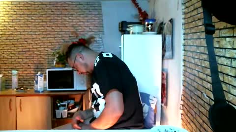 Snapshot of real_coupl3 chatting on 02/19/26, 06:48 real_coupl3 online show from 02/19/26, 06:48