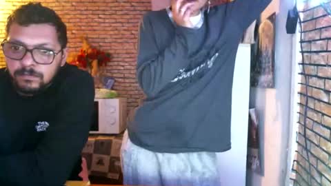 Snapshot of real_coupl3 chatting on 04/01/26, 06:03 real_coupl3 online show from 04/01/26, 06:03