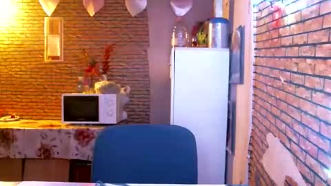 Snapshot of real_coupl3 chatting on 04/18/26, 07:07 real_coupl3 online show from 04/18/26, 07:07