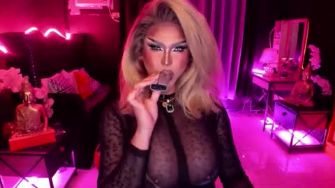 Snapshot of real_dom_phuta chatting on 09/25/25, 02:26 Miss Katrina De Futah Goddess of HELL online show from 09/25/25, 02:26