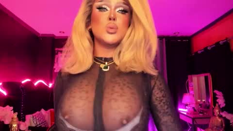 Snapshot of real_dom_phuta chatting on 10/14/25, 01:28 Miss Katrina De Futah Goddess of HELL online show from 10/14/25, 01:28