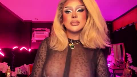 Snapshot of real_dom_phuta chatting on 10/15/25, 01:33 Miss Katrina De Futah Goddess of HELL online show from 10/15/25, 01:33