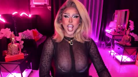 Snapshot of real_dom_phuta chatting on 11/03/25, 11:04 Miss Katrina De Futah Goddess of HELL online show from 11/03/25, 11:04