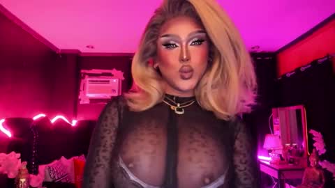 Snapshot of real_dom_phuta chatting on 11/07/25, 02:33 Miss Katrina De Futah Goddess of HELL online show from 11/07/25, 02:33