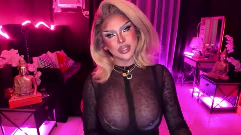 Snapshot of real_dom_phuta chatting on 11/25/25, 09:31 Miss Katrina De Futah Goddess of HELL online show from 11/25/25, 09:31