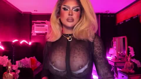 Snapshot of real_dom_phuta chatting on 12/03/25, 05:48 Miss Katrina De Futah Goddess of HELL online show from 12/03/25, 05:48