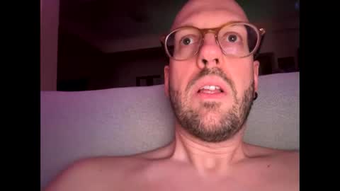 Snapshot of realhorsedick chatting on 06/08/26, 01:20 HugeSecret online show from 06/08/26, 01:20