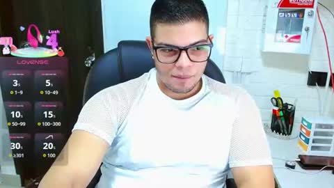 Snapshot of realjoel chatting on 06/18/26, 05:28 Joel online show from 06/18/26, 05:28