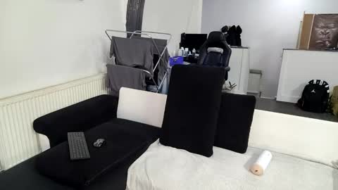 Ask me online show from 03/07/25, 01:09