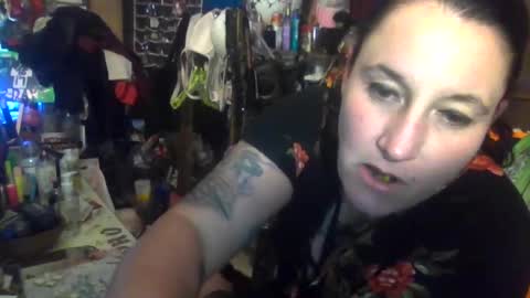 Snapshot of reallyredrum69th chatting on 09/28/25, 06:19 reallyredrum69th online show from 09/28/25, 06:19