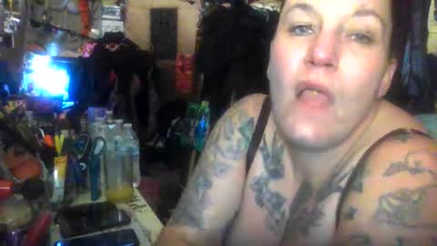 Snapshot of reallyredrum69th chatting on 11/07/25, 04:29 reallyredrum69th online show from 11/07/25, 04:29