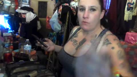 Snapshot of reallyredrum69th chatting on 11/16/25, 06:46 reallyredrum69th online show from 11/16/25, 06:46