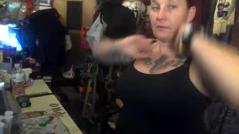 Snapshot of reallyredrum69th chatting on 11/17/25, 02:12 reallyredrum69th online show from 11/17/25, 02:12