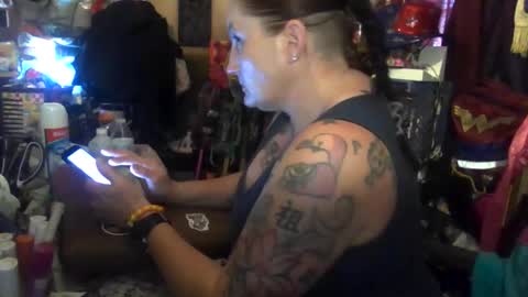 Snapshot of reallyredrum69th chatting on 11/21/25, 05:55 reallyredrum69th online show from 11/21/25, 05:55