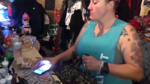 Snapshot of reallyredrum69th chatting on 11/30/25, 07:18 reallyredrum69th online show from 11/30/25, 07:18