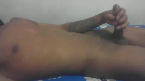 Snapshot of realmenol24k chatting on 02/14/26, 10:39 SexyFlacko online show from 02/14/26, 10:39