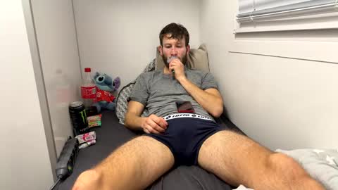 Snapshot of realpaddy chatting on 02/19/25, 08:52 realpaddy online show from 02/19/25, 08:52