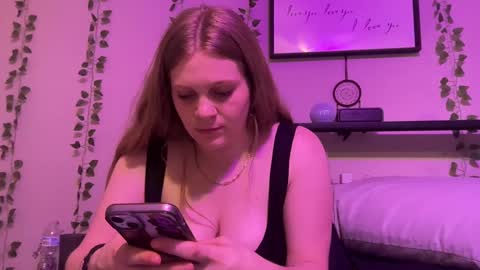 Snapshot of realpurp_ chatting on 01/28/25, 06:16 Preston  Stella online show from 01/28/25, 06:16