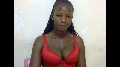 Snapshot of realqueen_ chatting on 03/05/25, 03:08 queen online show from 03/05/25, 03:08