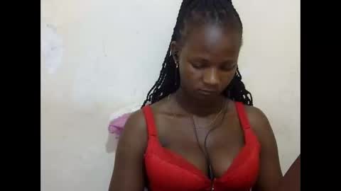 Snapshot of realqueen_ chatting on 03/05/25, 06:23 queen online show from 03/05/25, 06:23