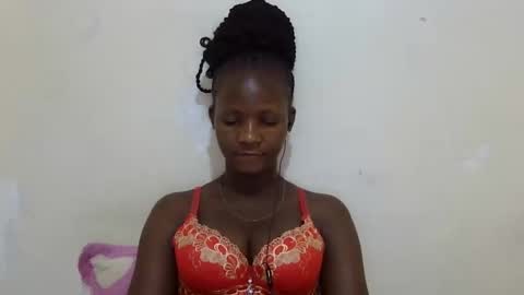 Snapshot of realqueen_ chatting on 03/07/25, 06:24 queen online show from 03/07/25, 06:24