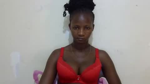 Snapshot of realqueen_ chatting on 03/07/25, 08:11 queen online show from 03/07/25, 08:11