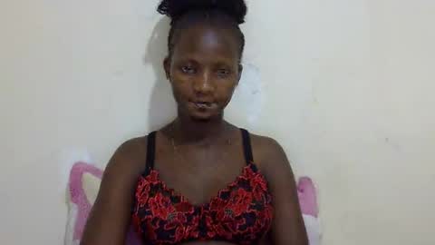 Snapshot of realqueen_ chatting on 03/09/25, 05:39 queen online show from 03/09/25, 05:39