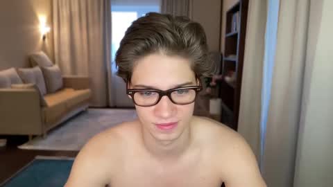 AliceEve online show from 12/08/24, 07:37