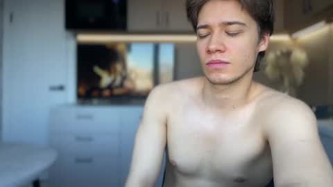 AliceEve online show from 02/20/25, 12:36