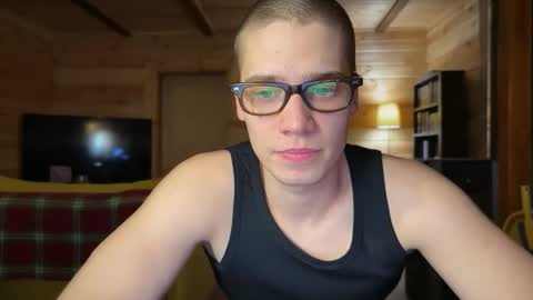 AliceEve online show from 03/18/26, 06:00