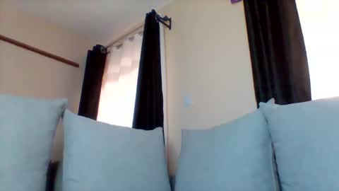 Snapshot of realtalkwithmagda chatting on 04/12/26, 12:54 Magda online show from 04/12/26, 12:54