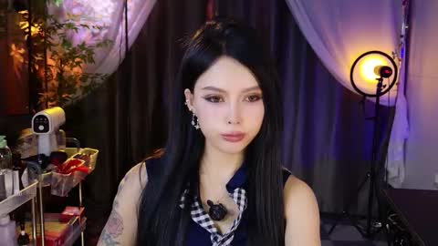 reaowna___ online show from 12/13/25, 07:53