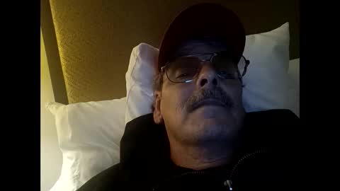 reaviss228851 online show from 11/04/25, 03:27