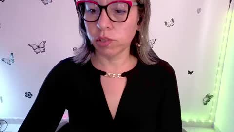 Rebbeca online show from 05/12/26, 01:19