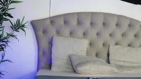 rebbeccaray online show from 02/04/26, 07:09