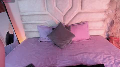 Rebeca online show from 11/07/25, 12:16