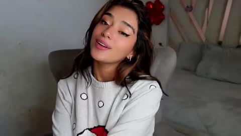 Snapshot of rebeca_cortez55 chatting on 12/14/25, 06:56 Rebecca online show from 12/14/25, 06:56