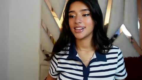 Snapshot of rebeca_cortez55 chatting on 05/20/26, 01:17 Rebecca online show from 05/20/26, 01:17