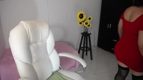 REBECA online show from 02/19/25, 02:44