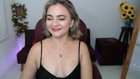 Snapshot of rebeca_milf chatting on 05/26/26, 01:51 REBECA online show from 05/26/26, 01:51