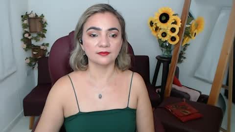Snapshot of rebeca_milf chatting on 06/01/26, 01:46 REBECA online show from 06/01/26, 01:46