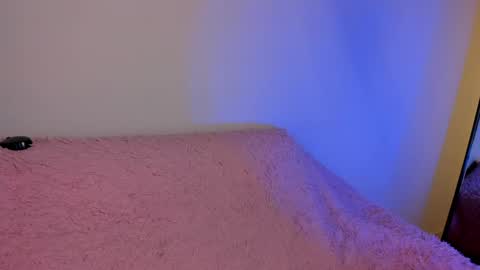 Snapshot of rebeca_williams_ chatting on 04/11/26, 12:42 Rebeca Williams online show from 04/11/26, 12:42