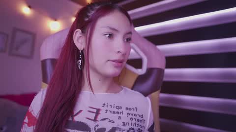 Rebeca  online show from 11/19/25, 01:44