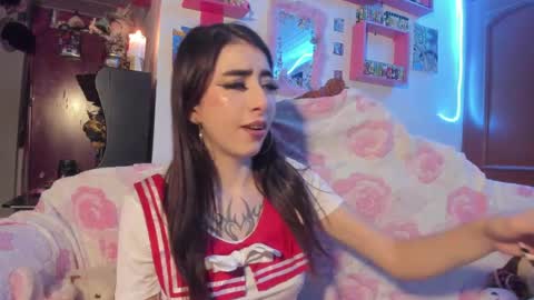 Snapshot of rebecahart chatting on 04/11/26, 11:42 Rebecca online show from 04/11/26, 11:42