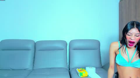 Snapshot of rebecca_21hot chatting on 01/05/25, 10:08 Shellsy Jack AND THE GREAT Luis MODERATING online show from 01/05/25, 10:08