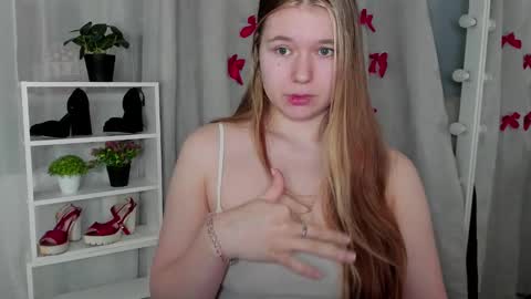 Snapshot of rebecca_____ chatting on 02/09/25, 06:26 rebecca_____ online show from 02/09/25, 06:26